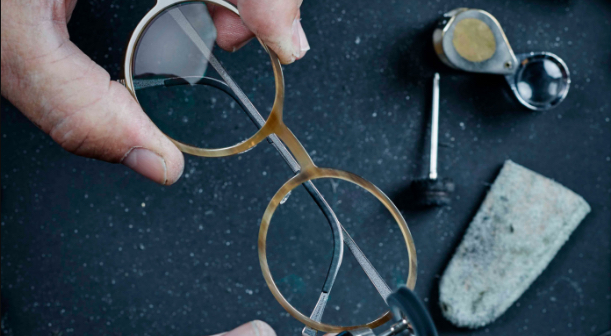 Buying and inserting new lenses into your LINDBERG glasses